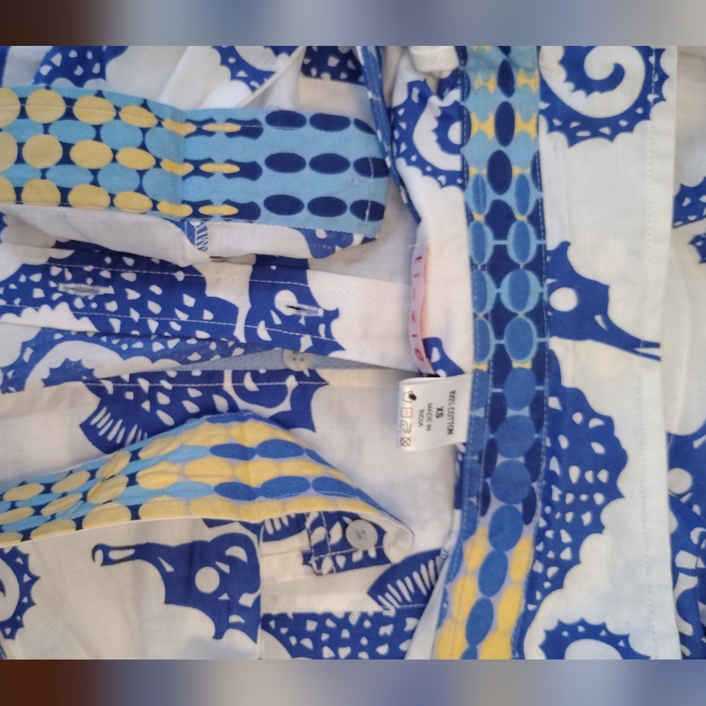 NWT TIZZIE SEAHORSE COTTON 3/4 SLV BUTTON UP FLIP CUFF 3/4 TOP WOMEN'S Size XS. - Picture 5 of 8